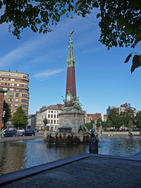 014_Brussels_De_Anspach_fountain