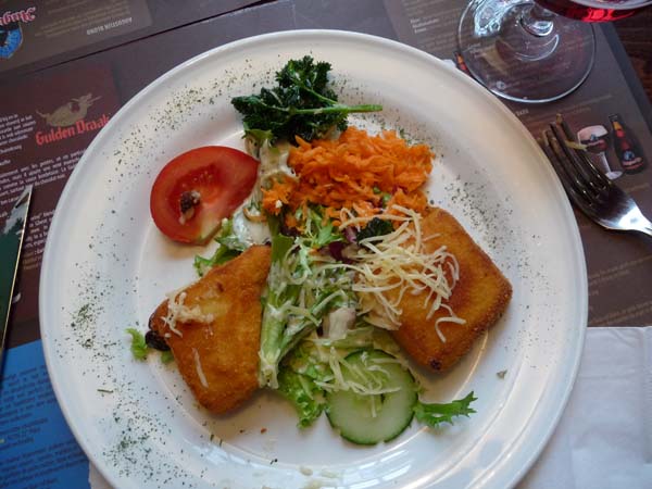 153_Brugges_cheese_croquettes_at_Cambrinus