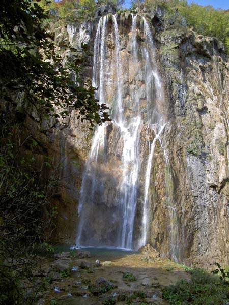 3070_Plitvice_large_falls