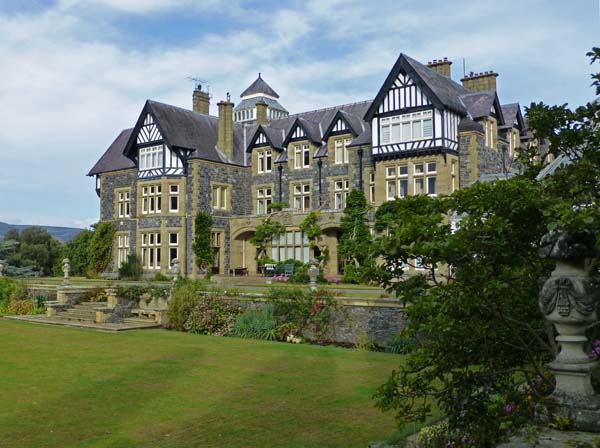 643_Bodnant_Garden