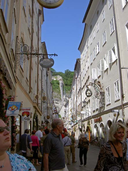 3125_Salzburg_Getreidegasse