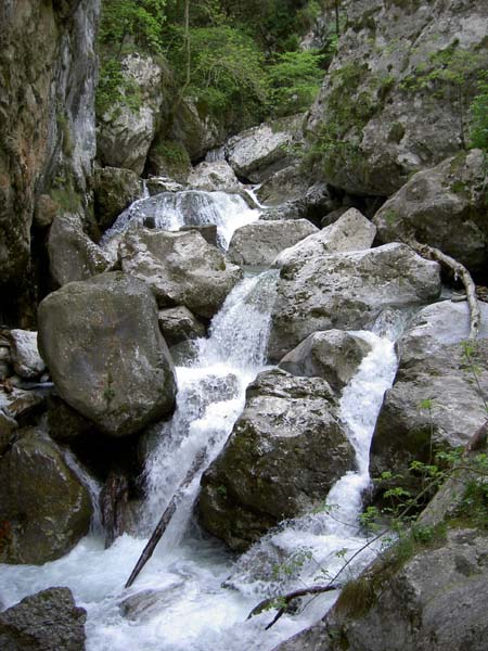 037_Menaggio_hike_falls
