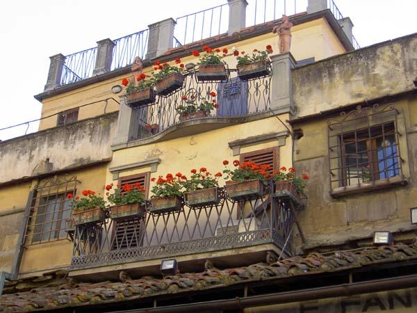 125_Florence_on Ponte Vecchio