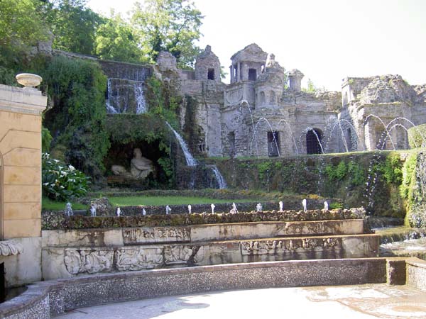 3146_Tivoli_castle fountain