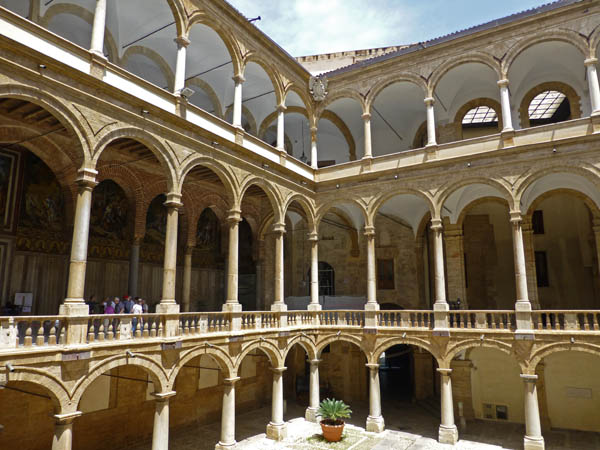 068_Palermo_Palazzo_dei_Normanni