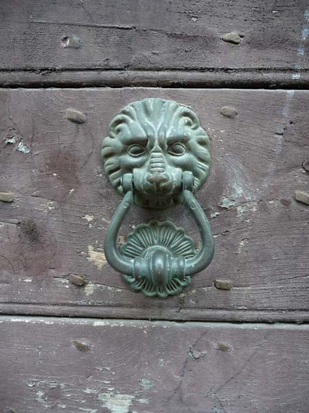 0187_Montone_doorknocker